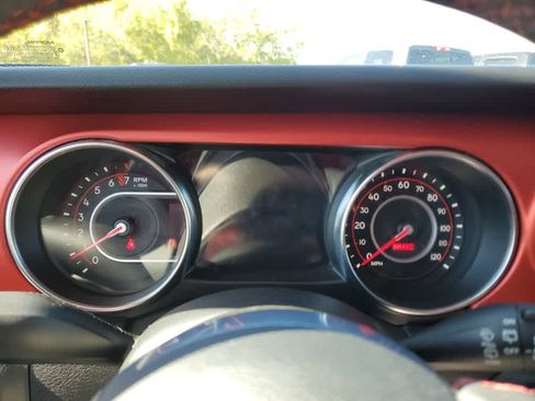 Used 2019 Jeep Wrangler Rubicon image 25