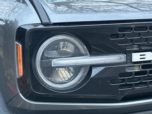 Certified 2022 Ford Bronco Wildtrak image 9