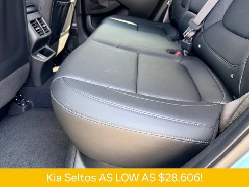Used 2026 Kia Seltos SX AWD/4WD image 17