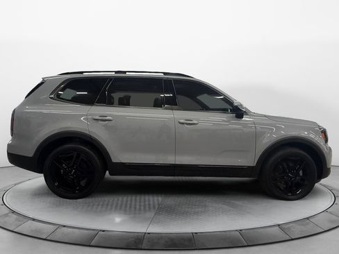Used 2024 Kia Telluride SX Prestige X-Line AWD/4WD image 2
