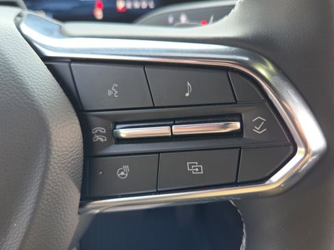 Used 2025 Chevrolet Traverse Z71 w/ Enhanced Driving Package AWD/4WD image 24