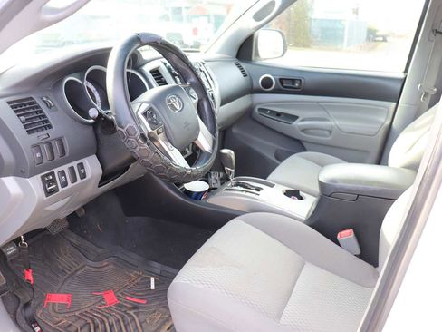 Used 2015 Toyota Tacoma 4x4 Double Cab image 10