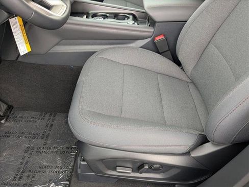 New 2025 Ford Explorer Active image 4