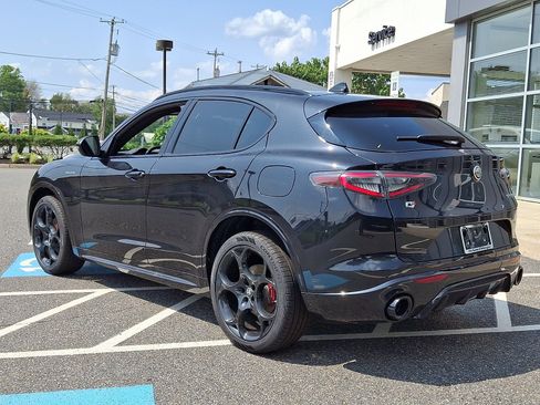 New 2026 Alfa Romeo Stelvio Sprint AWD/4WD image 4