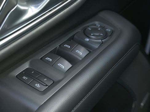 Used 2021 Chevrolet Tahoe LT AWD/4WD image 23