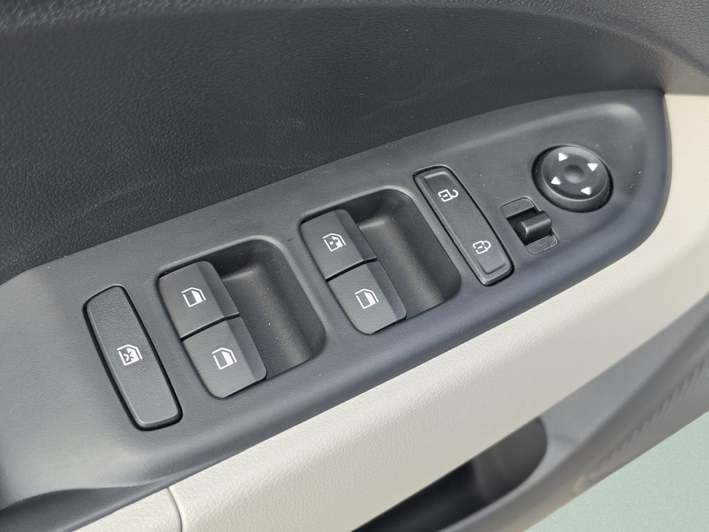 New 2026 Hyundai Venue SEL FWD image 20