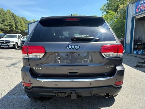 Used 2017 Jeep Grand Cherokee Limited w/ Trailer Tow Group IV image 4