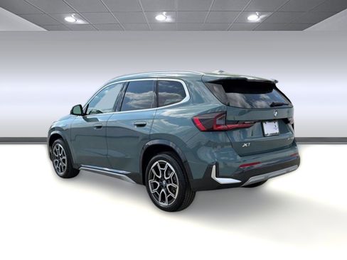 Used 2026 BMW X1 xDrive28i w/ Technology Package AWD/4WD image 3