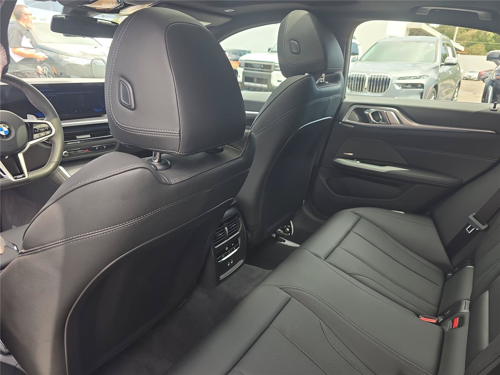 Used 2026 BMW M440i w/ Premium Package RWD image 11