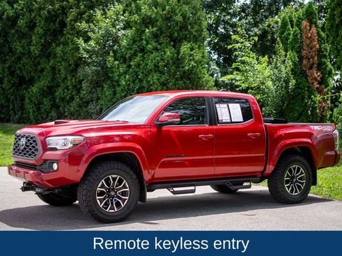 Used 2020 Toyota Tacoma TRD Sport AWD/4WD image 9