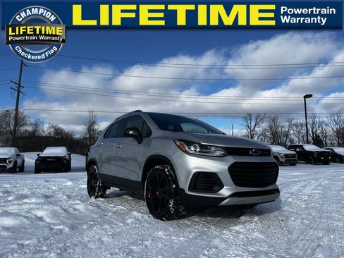 Certified 2022 Chevrolet Trax LT w/ Redline Edition image 7