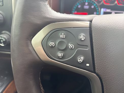 Used 2018 Chevrolet Silverado 1500 High Country image 17