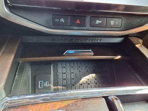 Used 2024 Ford Expedition Max King Ranch AWD/4WD image 8