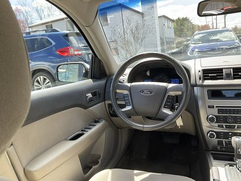 Used 2012 Ford Fusion Hybrid FWD image 14