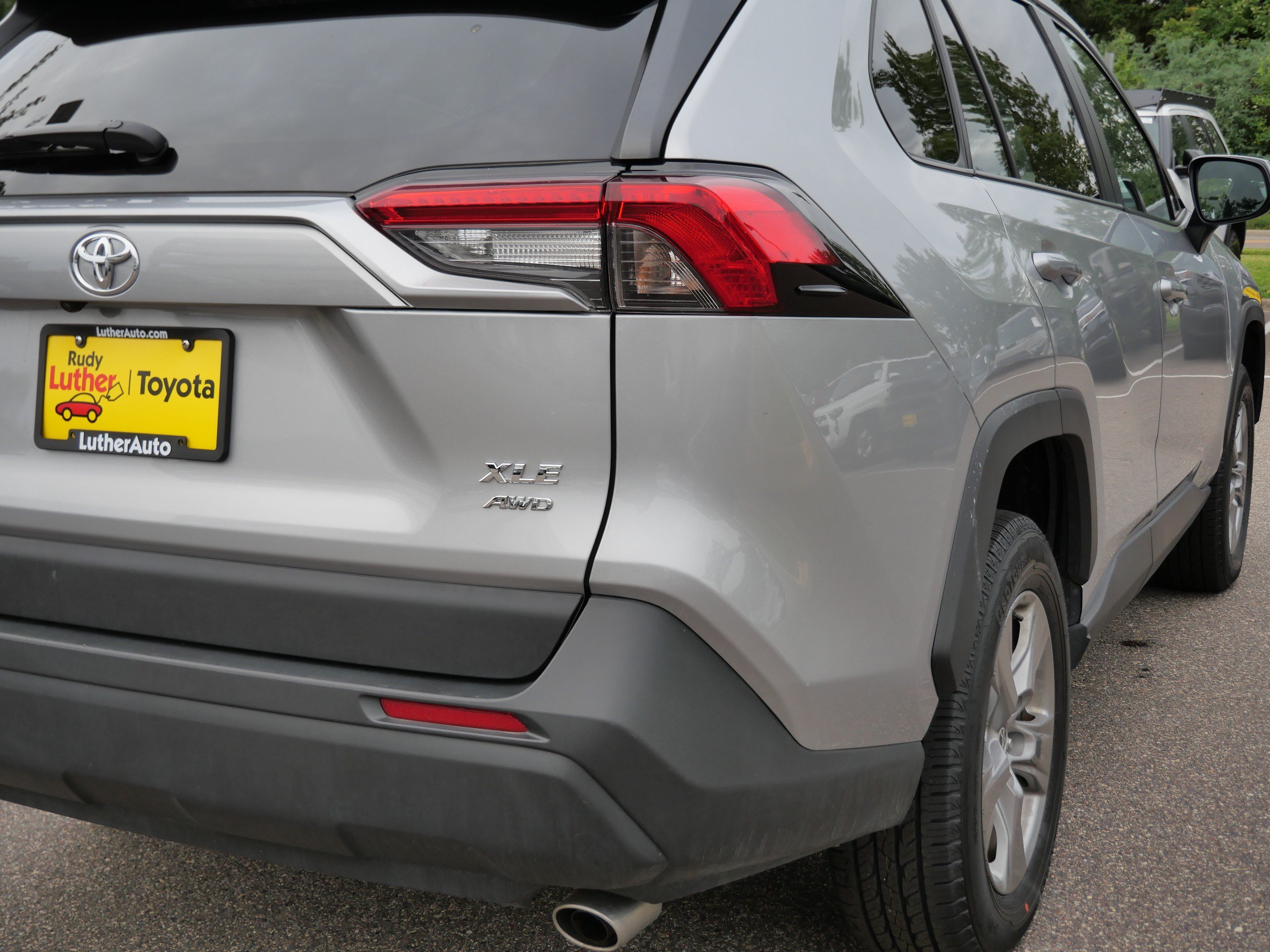 Certified 2025 Toyota RAV4 XLE AWD/4WD image 18