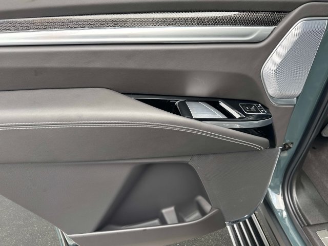 Certified 2025 Cadillac Escalade V w/ LPO, Floor Liner Package AWD/4WD image 12