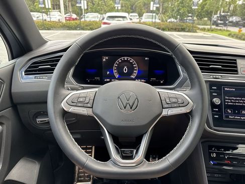 Used 2023 Volkswagen Tiguan SE R-Line image 48