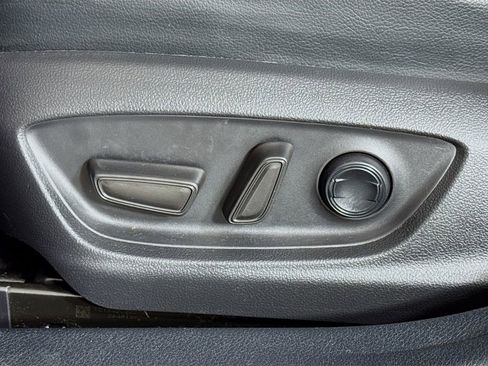 Used 2022 Toyota Camry XSE AWD/4WD image 16