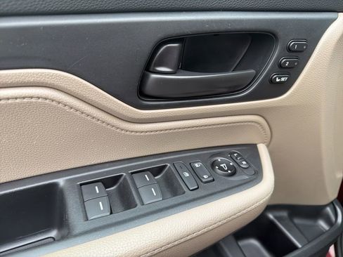 Certified 2018 Honda Odyssey EX-L image 27