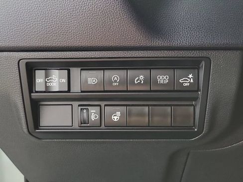 Used 2024 Toyota Tundra SR5 w/ SR5 Premium Package AWD/4WD image 23