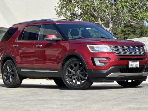 Used 2016 Ford Explorer Limited FWD image 2