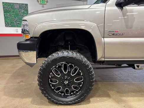 Used 2002 Chevrolet Silverado 3500 LT w/ Off-Road Skid Plate Pkg image 69