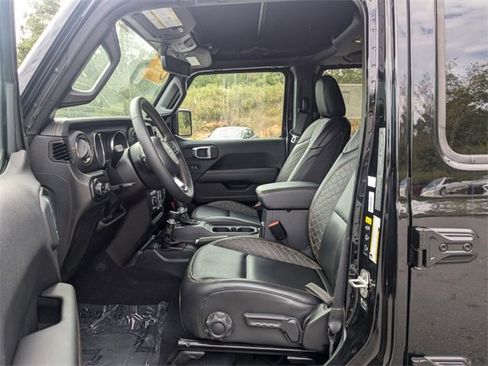 Certified 2023 Jeep Gladiator Overland image 21