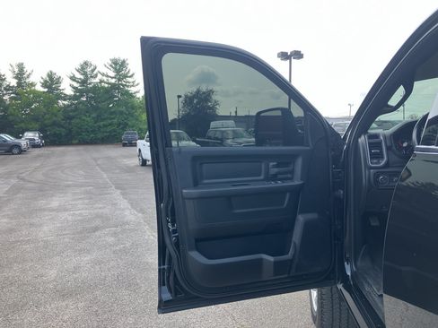 Certified 2024 RAM 2500 Tradesman w/ Chrome Appearance Group AWD/4WD image 15