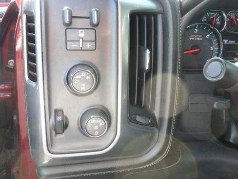 Used 2016 Chevrolet Silverado 1500 LTZ Z71 w/ LTZ Plus Package AWD/4WD image 26