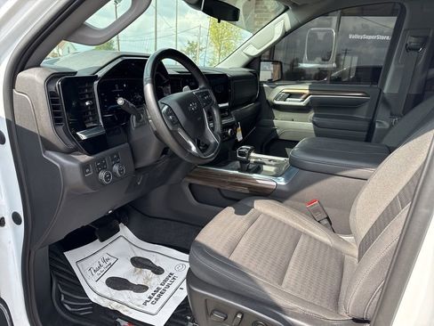 Used 2023 Chevrolet Silverado 1500 LT Trail Boss image 24