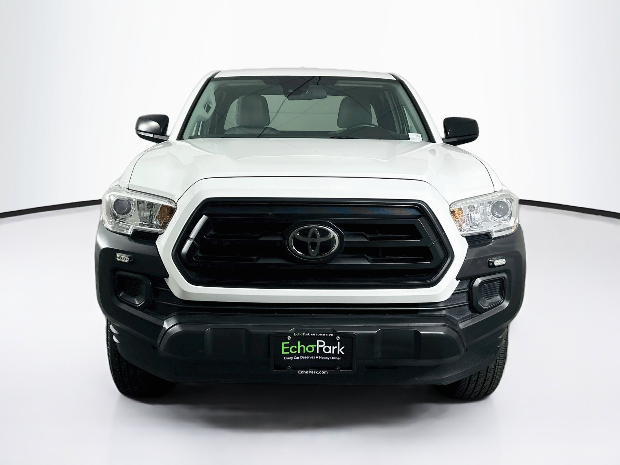Used 2022 Toyota Tacoma SR AWD/4WD image 2