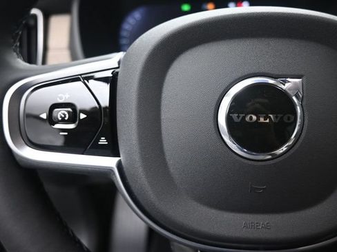 New 2026 Volvo XC90 T8 Plus w/ Protection Package Premier AWD/4WD image 15
