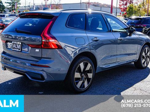 Used 2024 Volvo XC60 T8 Plus w/ Climate Package image 6