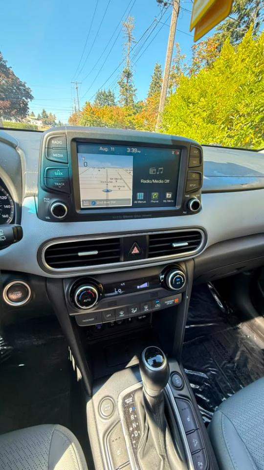 Used 2021 Hyundai Kona Ultimate AWD/4WD image 9