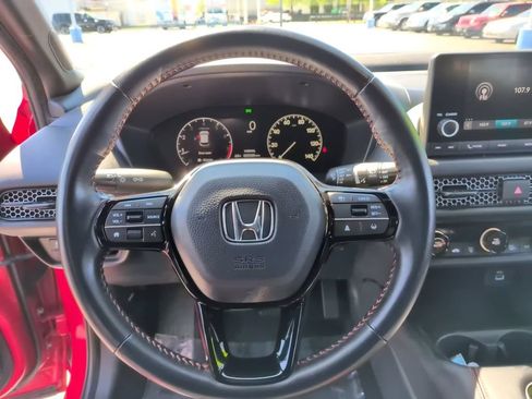Used 2025 Honda HR-V Sport image 23