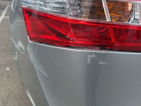 Used 2015 Toyota Avalon XLE Premium FWD image 11