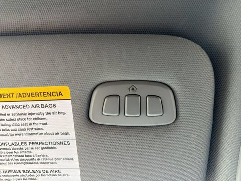 Used 2024 Ford Explorer Limited AWD/4WD image 32