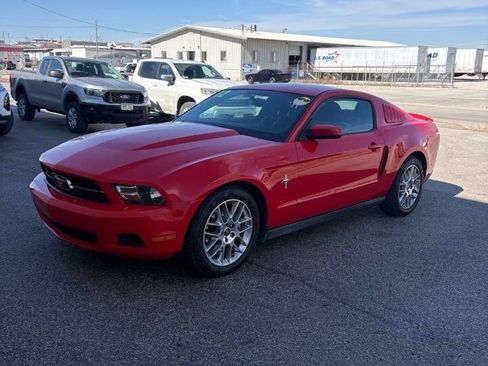 Used 2012 Ford Mustang Premium image 3