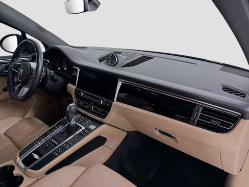 Certified 2021 Porsche Macan S w/ Premium Package Plus AWD/4WD image 32