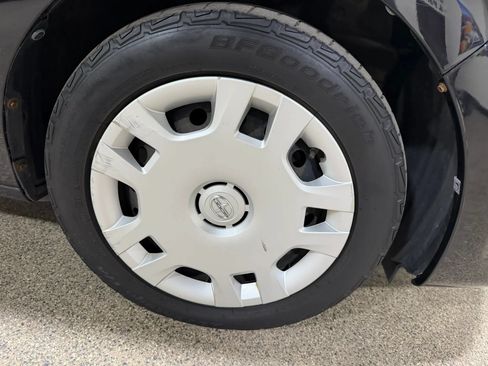 Used 2015 Scion xB FWD image 59