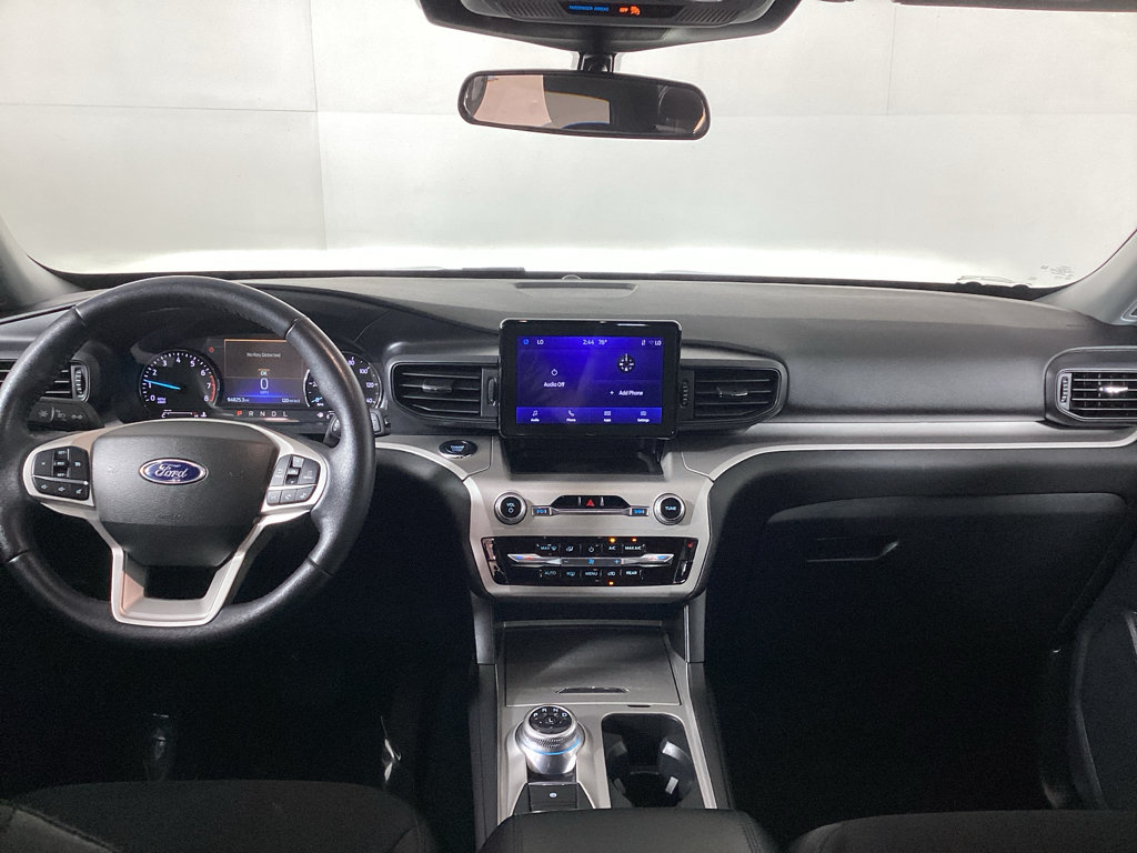 Used 2023 Ford Explorer XLT AWD/4WD image 21
