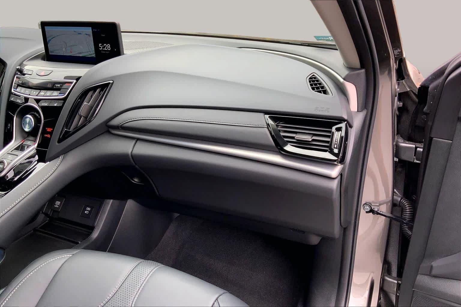 Used 2025 Acura RDX w/ Technology Package AWD/4WD image 19