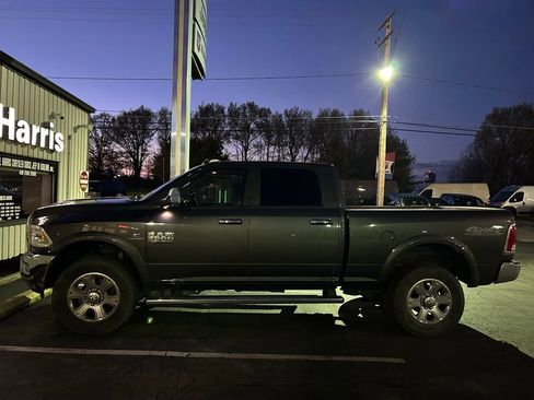 Used 2018 RAM 2500 Laramie w/ Off Road Package AWD/4WD image 3