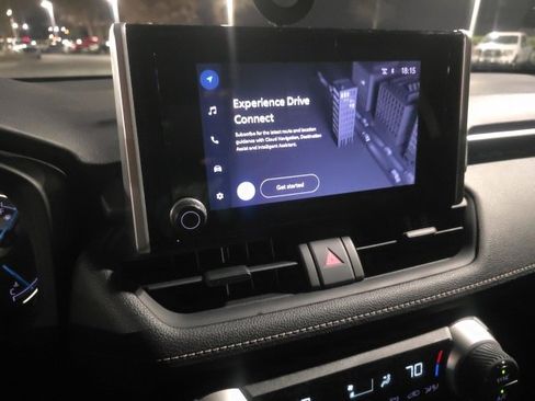 Used 2025 Toyota RAV4 LE image 9