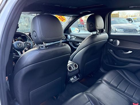 Used 2021 Mercedes-Benz C 300 4MATIC Sedan image 28