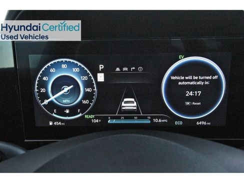 Certified 2025 Hyundai Elantra SEL FWD image 15