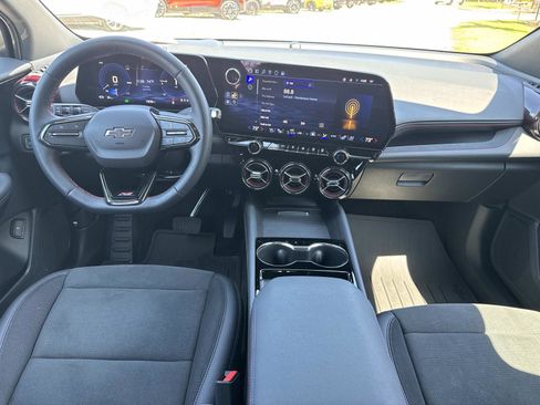 Used 2025 Chevrolet Blazer EV RS AWD/4WD image 15