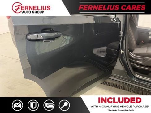 Used 2021 Chevrolet Traverse LT image 18