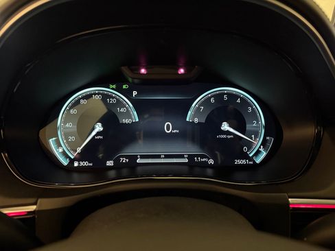 Used 2022 Genesis GV70 3.5T Sport w/ Sport Prestige Package image 19