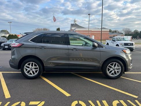 Used 2022 Ford Edge SEL w/ Convenience Package image 8